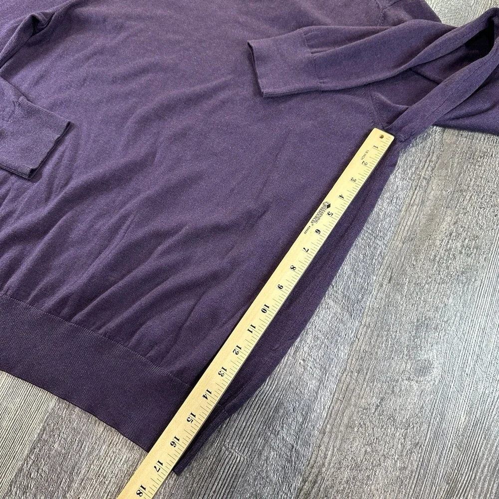 Banana Republic Silk Blend Long Sleeve V-Neck‎ Sweater Men's Size L Dark Purple